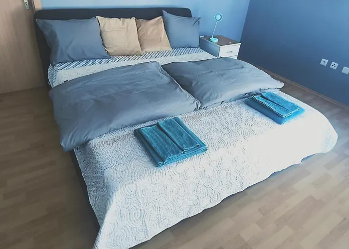 Pretty Nice View Apartment, Private Parking, 8Min To Center By Car