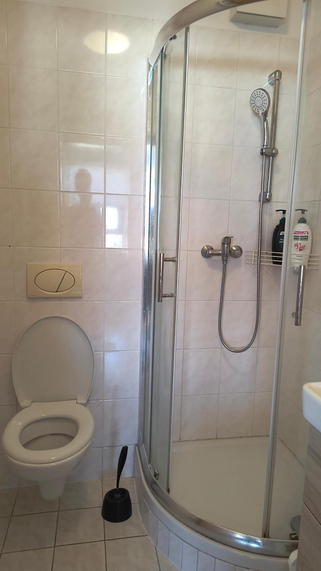 Pretty View Apartment, Private Parking, 8min To Center By Car *