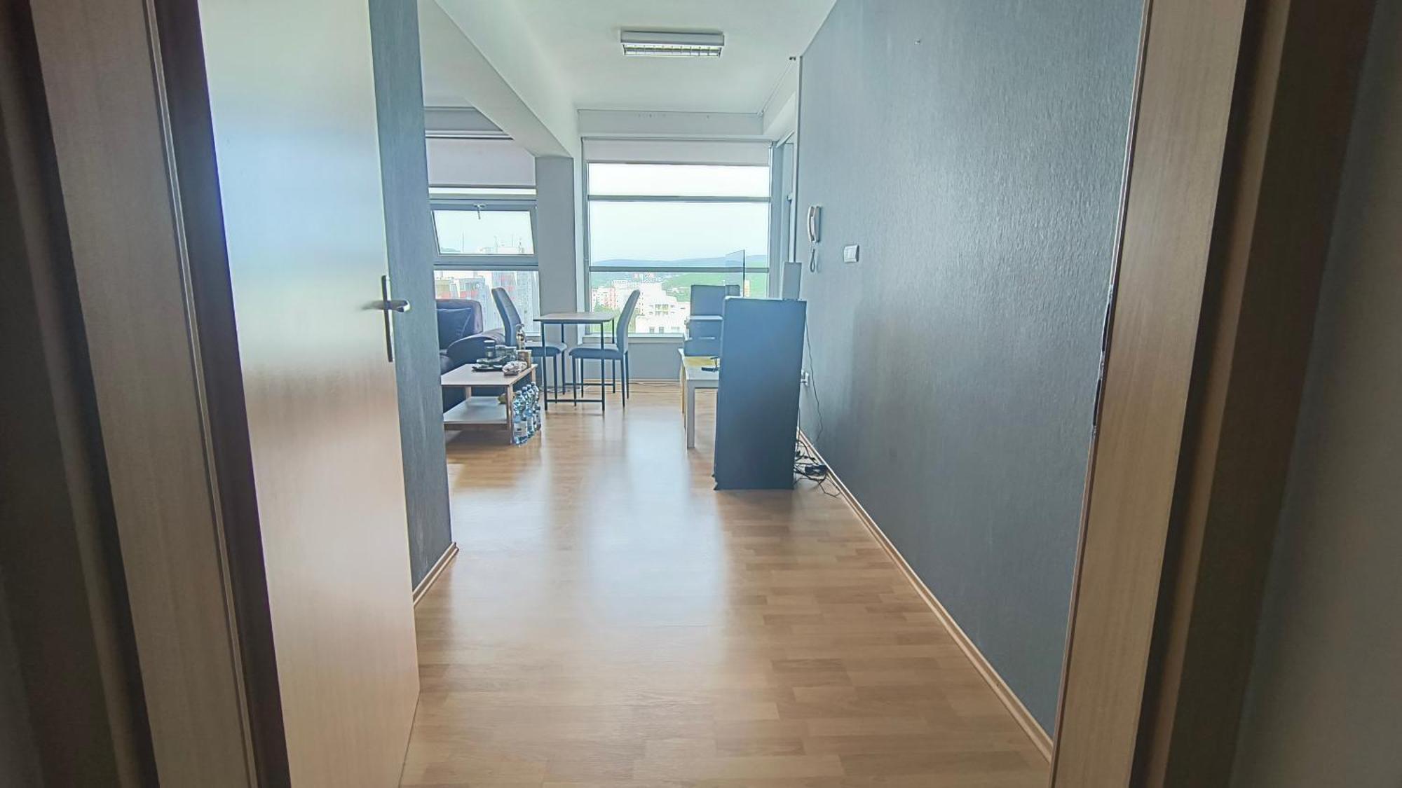 Pretty View Apartment, Private Parking, 8min To Center By Car